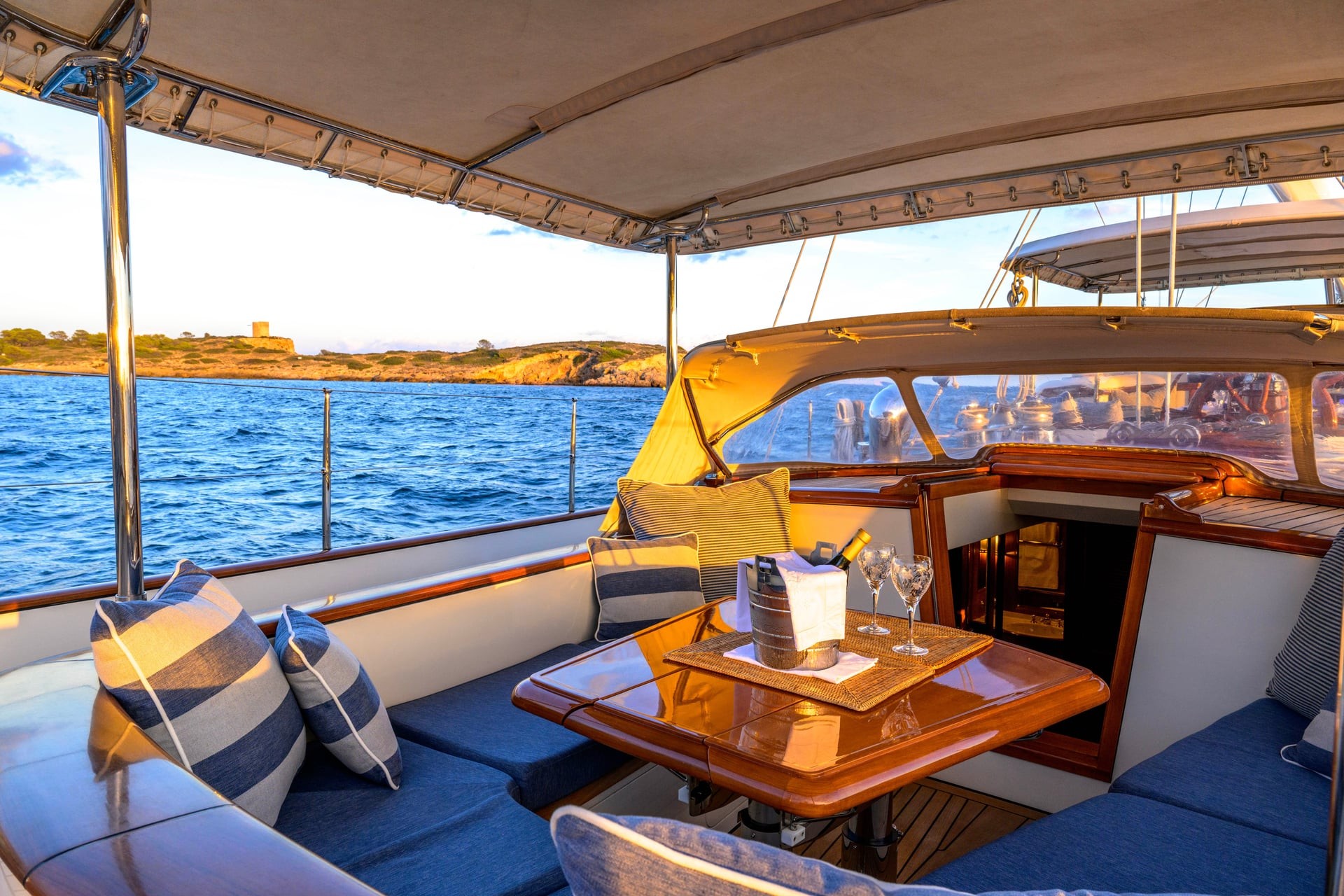 10-Royal Huisman FOFTEIN